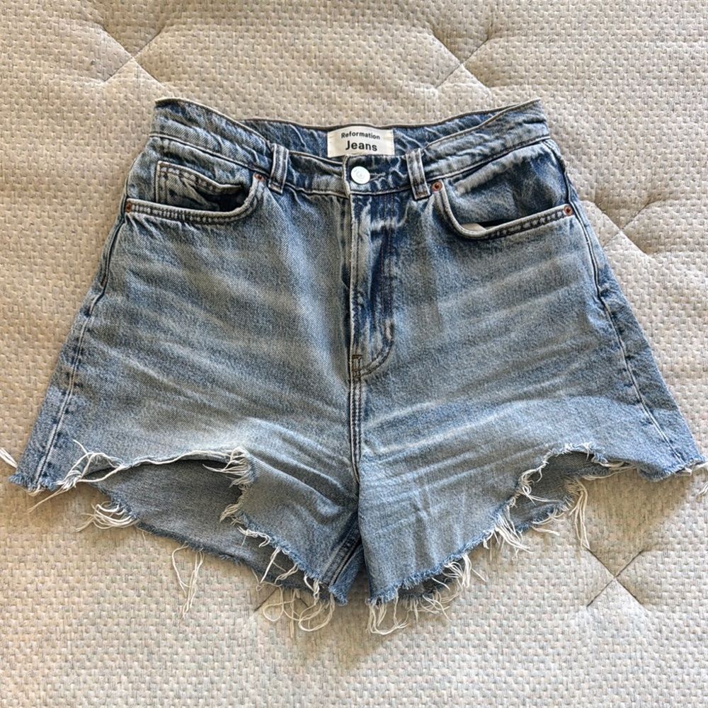 Reformation Wilder denim shorts sz 26